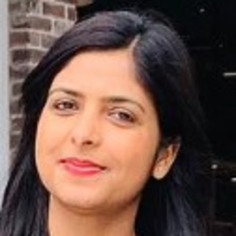 Nav, artist at Brow & Beauty Nation
